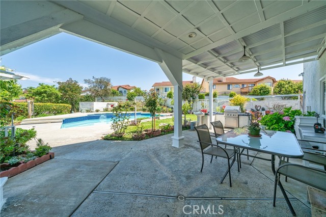 24300 Knoll Court, Diamond Bar CA: https://media.crmls.org/medias/95c0655f-277c-4600-b0f2-ad7eb7715561.jpg