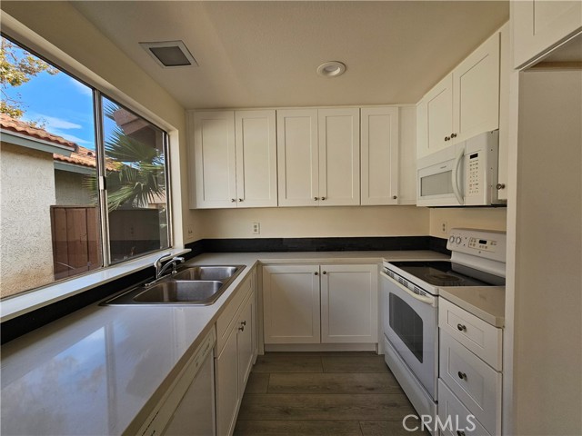 Detail Gallery Image 7 of 20 For 63 Orchard, Irvine,  CA 92618 - 2 Beds | 2 Baths