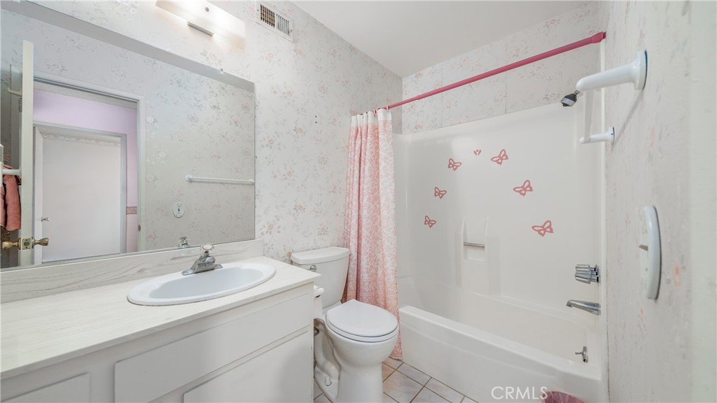 https://media.crmls.org/medias/95c0e2a6-449a-4458-9394-a209e4a49f2e.jpg?preset=X-Large