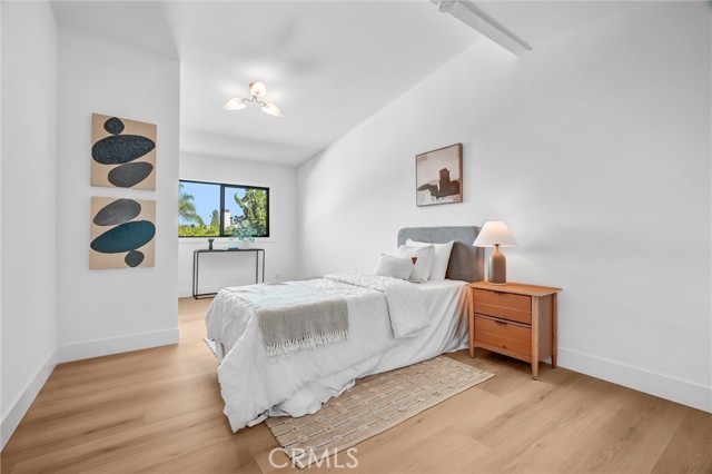 Detail Gallery Image 20 of 33 For 15335 Seine, Irvine,  CA 92604 - 6 Beds | 4 Baths