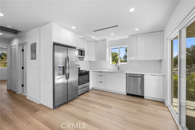 Detail Gallery Image 43 of 69 For 1504 N California, Burbank,  CA 91505 - – Beds | – Baths