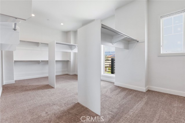 Detail Gallery Image 29 of 38 For 10542 Wood Briar Ct, Chatsworth,  CA 91311 - 5 Beds | 5/1 Baths