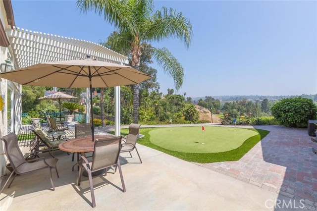 1802 Prince Albert Drive, Riverside CA: https://media.crmls.org/medias/95c27714-dd98-456d-8a91-dd496b180f80.jpg