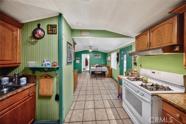 Detail Gallery Image 10 of 51 For 12605 Trail 01, Sylmar,  CA 91342 - 2 Beds | 1 Baths