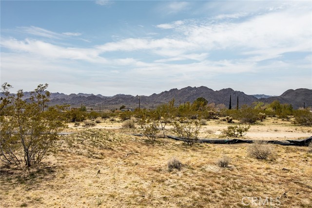 Detail Gallery Image 14 of 17 For 62000 Two Mile Rd, Joshua Tree,  CA 92252 - – Beds | – Baths