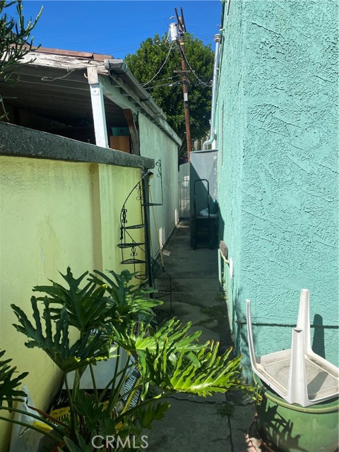 Detail Gallery Image 36 of 39 For 4534 Amber Pl, Los Angeles,  CA 90032 - 2 Beds | 1 Baths