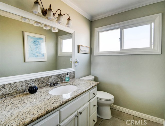 Detail Gallery Image 45 of 50 For 2401 E Avalon, Santa Ana,  CA 92705 - 5 Beds | 3 Baths