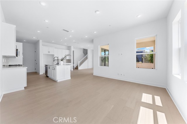 Detail Gallery Image 12 of 57 For 123 Bosal, Irvine,  CA 92618 - 3 Beds | 3/1 Baths