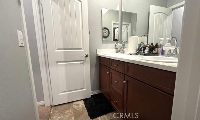 3978 Scarlet Oak Court, San Bernardino CA: https://media.crmls.org/medias/95c3f1d7-77c4-4503-acef-f6d04a564079.jpg