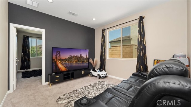 Image 15 of 40 For 773 Pinehurst Street
