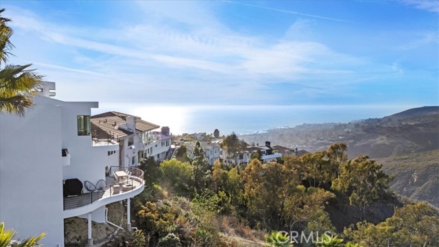 Detail Gallery Image 45 of 53 For 1425 Skyline, Laguna Beach,  CA 92651 - 4 Beds | 3/1 Baths