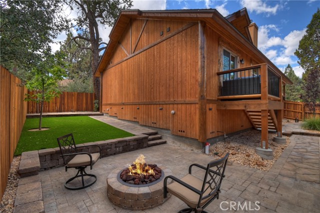 365 Santa Barbara Avenue, Sugarloaf CA: https://media.crmls.org/medias/95c503b9-db3b-4388-8e9b-066a834b7cfc.jpg