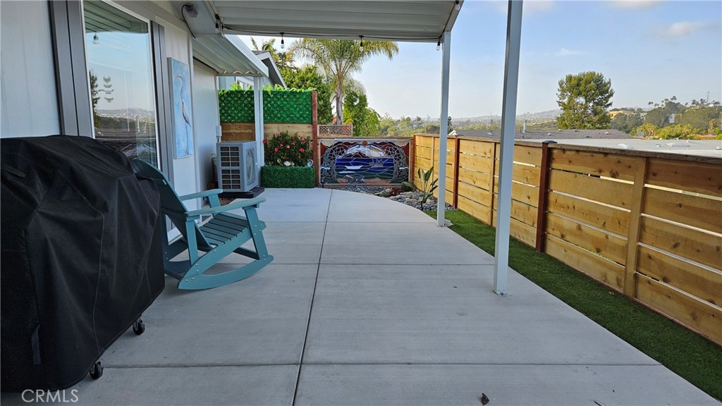 350 El Camino Real - photo 10