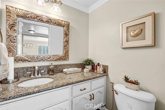 Detail Gallery Image 24 of 51 For 24541 Gardenstone Lane, West Hills,  CA 91307 - 3 Beds | 3 Baths