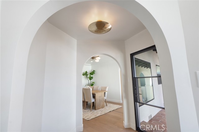 3924 Dublin Avenue, Los Angeles CA: https://media.crmls.org/medias/95c5cc74-99e8-45c6-9ad8-c43d92b600a0.jpg