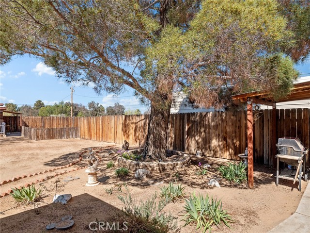 Detail Gallery Image 40 of 45 For 14154 Hopi, Apple Valley,  CA 92307 - 3 Beds | 2 Baths