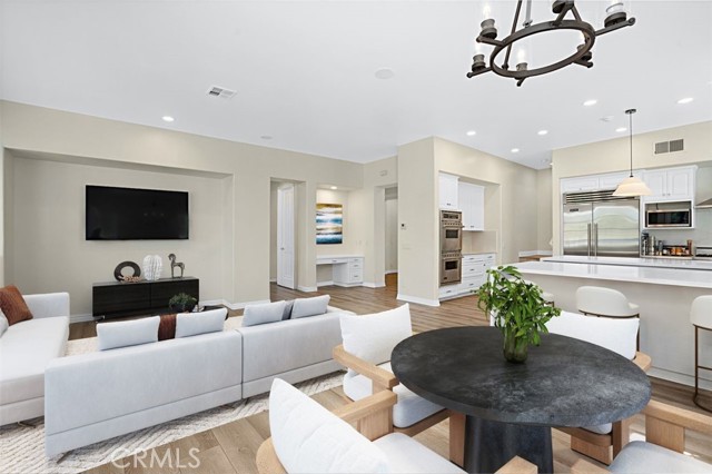 Detail Gallery Image 10 of 25 For 24992 Normans Way, Calabasas,  CA 91302 - 5 Beds | 5 Baths