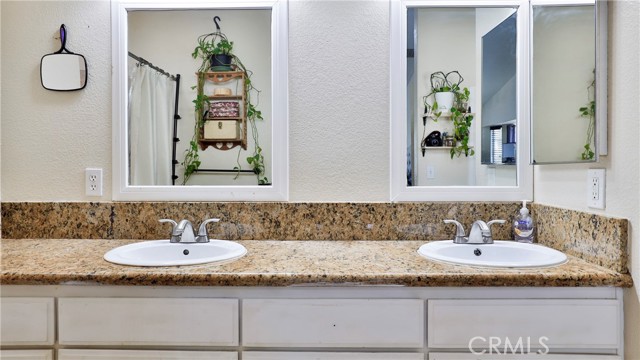 Detail Gallery Image 30 of 58 For 22893 Green Pine Dr, Canyon Lake,  CA 92587 - 4 Beds | 3 Baths