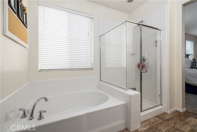 10894 Clover, Corona CA: https://media.crmls.org/medias/95c7b321-fbc0-4d6b-b174-4ff663c61767.jpg