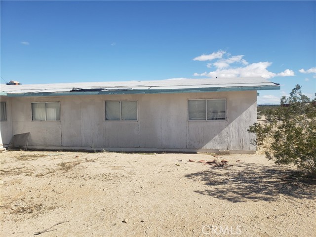 Detail Gallery Image 5 of 27 For 69626 Pluto, Twentynine Palms,  CA 92277 - 5 Beds | 2 Baths