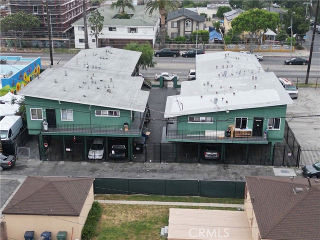 8708 S Central Avenue, Los Angeles CA: https://media.crmls.org/medias/95c95a48-8825-4513-abbf-f3a6765f1ce8.jpg