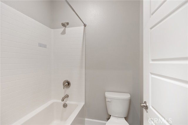 Detail Gallery Image 22 of 33 For 19203 Tideline Ct., Huntington Beach,  CA 92648 - 4 Beds | 2/1 Baths