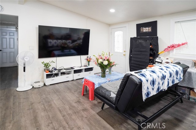 13672 Monroe Street, Westminster CA: https://media.crmls.org/medias/95cac4c2-9e43-4e69-9598-e83957d046de.jpg