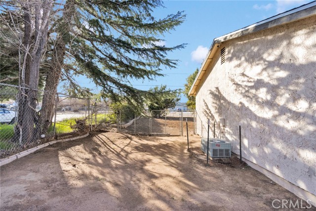 Detail Gallery Image 32 of 38 For 7859 Victor Ave, Hesperia,  CA 92345 - 3 Beds | 2 Baths