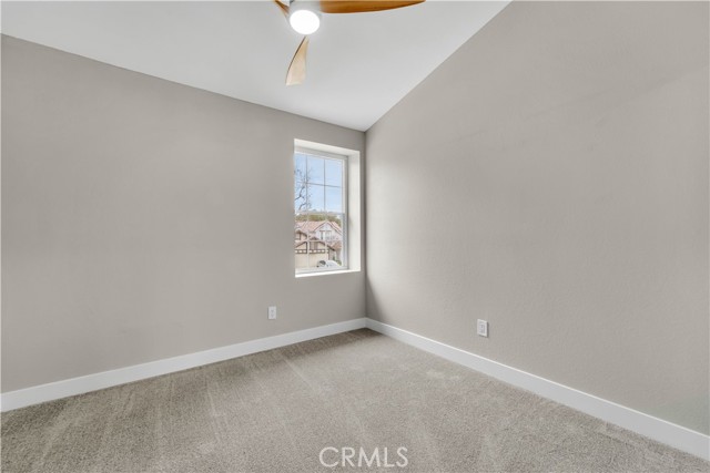 Detail Gallery Image 18 of 34 For 20015 Gilbert, Canyon Country,  CA 91351 - 4 Beds | 3 Baths