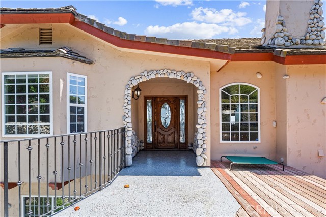 918 Reposado Drive, La Habra Heights CA: https://media.crmls.org/medias/95cc86df-10c6-4d1f-b7f0-25ededc52f86.jpg