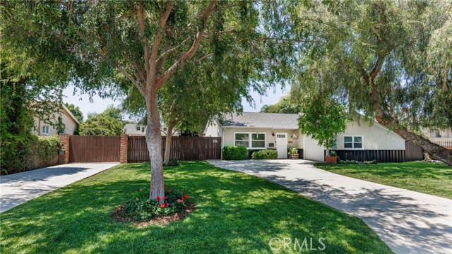 7441 Sylvia Avenue, Reseda CA: https://media.crmls.org/medias/95cce843-5741-422b-9cfb-f58124963651.jpg