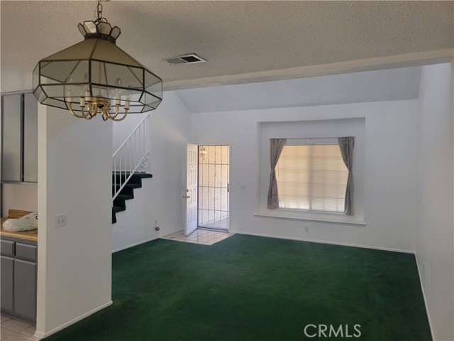 Detail Gallery Image 10 of 25 For 1493 Yardley St, San Bernardino,  CA 92407 - 3 Beds | 2/1 Baths