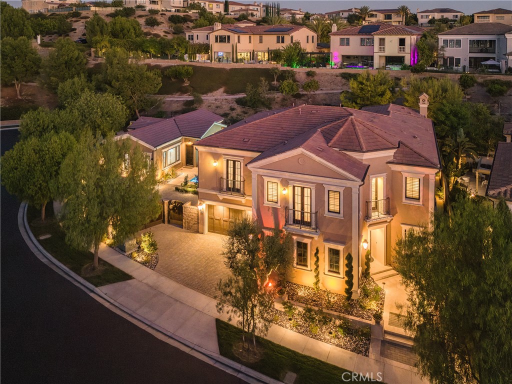 https://media.crmls.org/medias/95ceca28-4f24-40d1-8eb0-2e6e75b86756.jpg?preset=X-Large