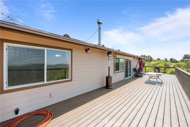 7525 Starlight Way, Julian CA: https://media.crmls.org/medias/95cf2d91-4151-41df-bb33-0a076fd38084.jpg
