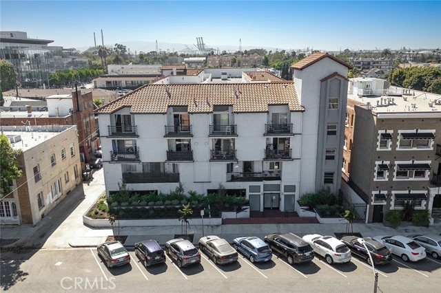 Detail Gallery Image 2 of 37 For 327 Chestnut Ave #102,  Long Beach,  CA 90802 - 2 Beds | 2 Baths