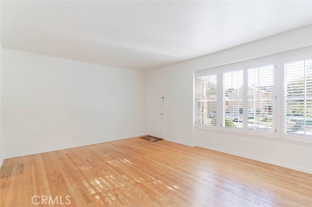 Detail Gallery Image 8 of 27 For 1305 E Glenoaks Bld #D,  Glendale,  CA 91206 - 1 Beds | 1 Baths