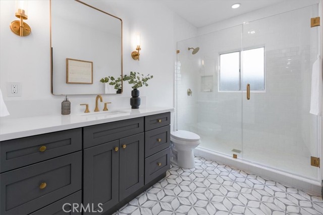 Detail Gallery Image 18 of 39 For 2274 W 21st St, Los Angeles,  CA 90018 - 4 Beds | 3 Baths