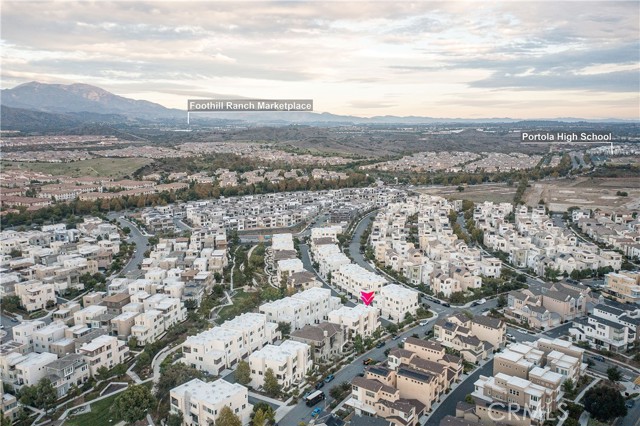 177 Frame, Irvine CA: https://media.crmls.org/medias/95d09b6d-7393-4feb-a6a6-7af83e8e818d.jpg