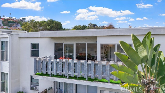 Detail Gallery Image 5 of 41 For 4065 Ursula #6,  Los Angeles,  CA 90008 - 2 Beds | 1 Baths