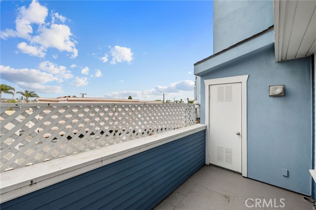 225 Aviation Place, Manhattan Beach, California 90266, 3 Bedrooms Bedrooms, ,3 BathroomsBathrooms,Residential,Sold,Aviation,SB24123862