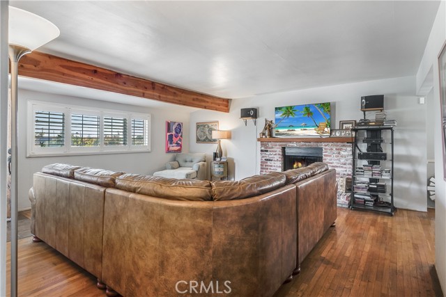 Image 4 of 20 For 3042 Glendon Avenue