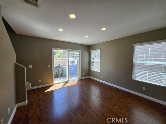 Detail Gallery Image 5 of 26 For 1750 E D St, Ontario,  CA 91764 - 3 Beds | 2/1 Baths