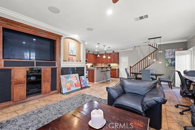 Detail Gallery Image 6 of 28 For 24081 Stone Creek Dr, Valencia,  CA 91354 - 3 Beds | 2/1 Baths