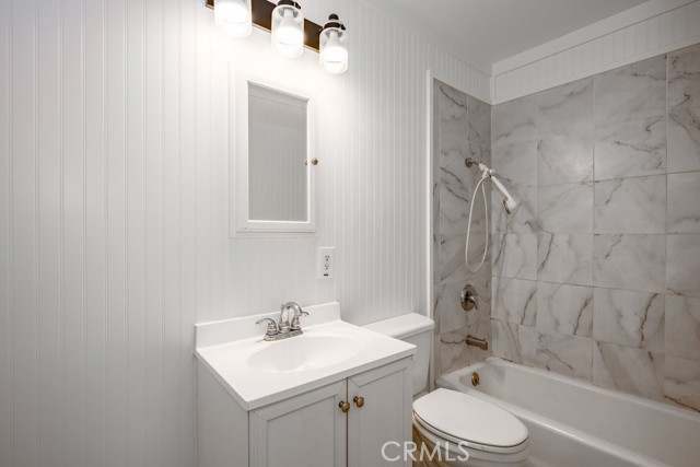 25252 Atwood Boulevard, Newhall CA: https://media.crmls.org/medias/95d43554-6df8-4567-92f5-637aae670ed5.jpg