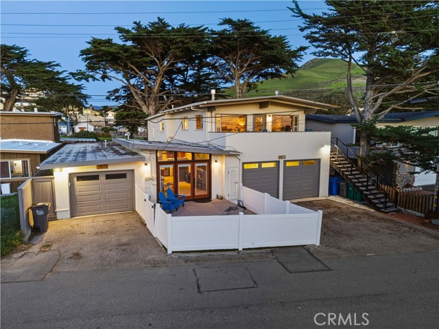 Detail Gallery Image 2 of 55 For 2873 & 2871 Studio Dr, Cayucos,  CA 93430 - 6 Beds | 3 Baths