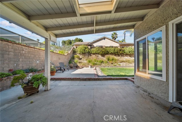 Detail Gallery Image 33 of 44 For 16503 Fairglade, Canyon Country,  CA 91387 - 4 Beds | 3 Baths