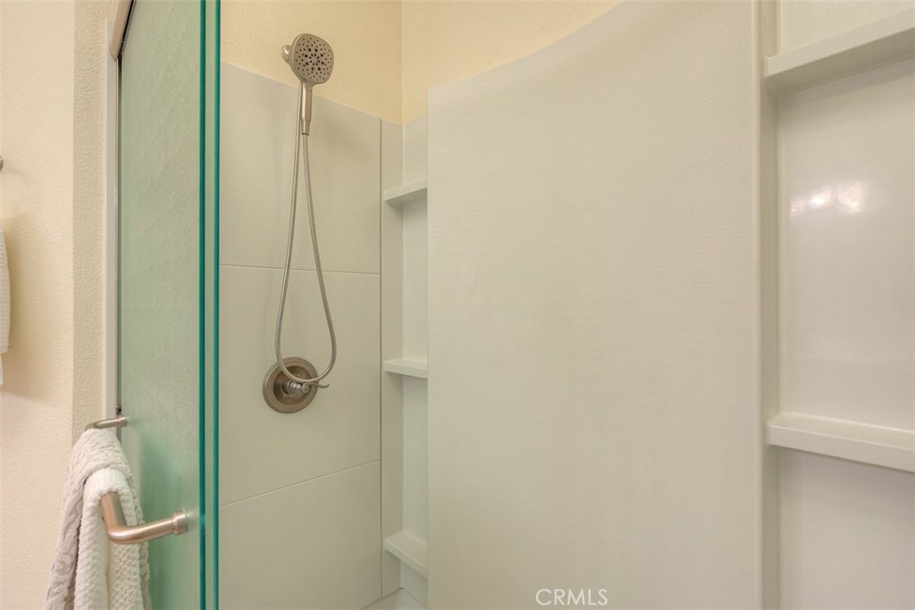 https://media.crmls.org/medias/95d89573-6362-403f-a003-97e830a77ccd.jpg?preset=X-Large