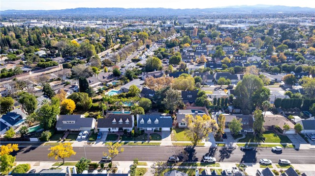 19820 Labrador Street photo 3