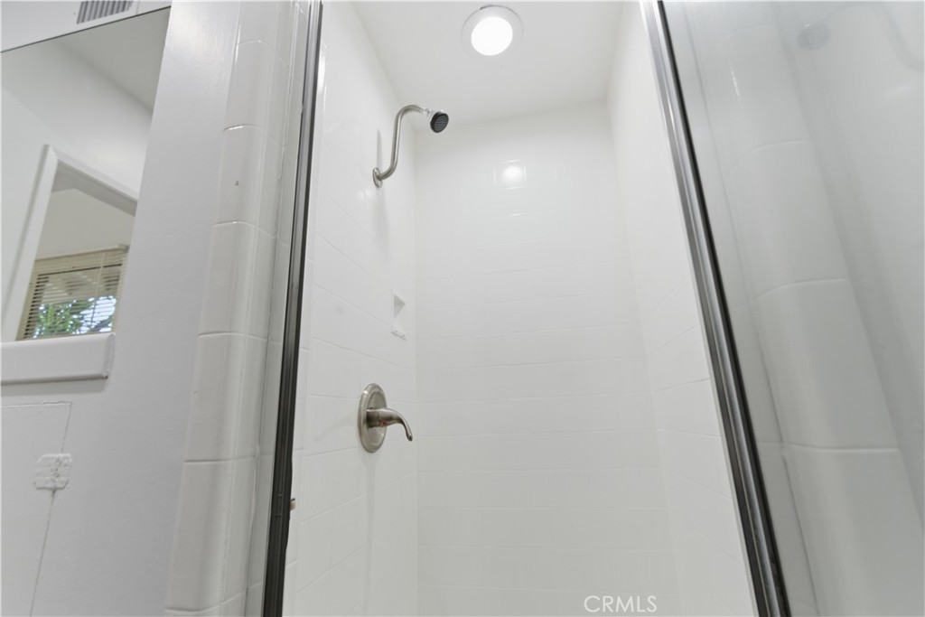 https://media.crmls.org/medias/95d93605-30f2-472b-bfb8-6d52834ebb07.jpg?preset=X-Large