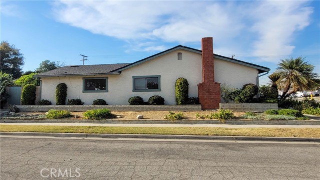 Detail Gallery Image 3 of 22 For 9720 Brookpark Rd, Downey,  CA 90240 - 4 Beds | 2 Baths